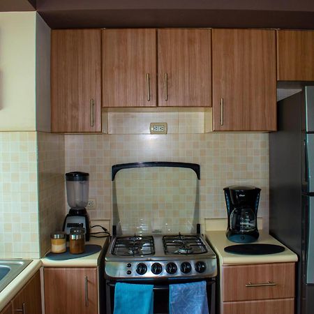 2 Rooms, 1 King Size Bed, 64" Smart Hdtv Guatemala City Ngoại thất bức ảnh